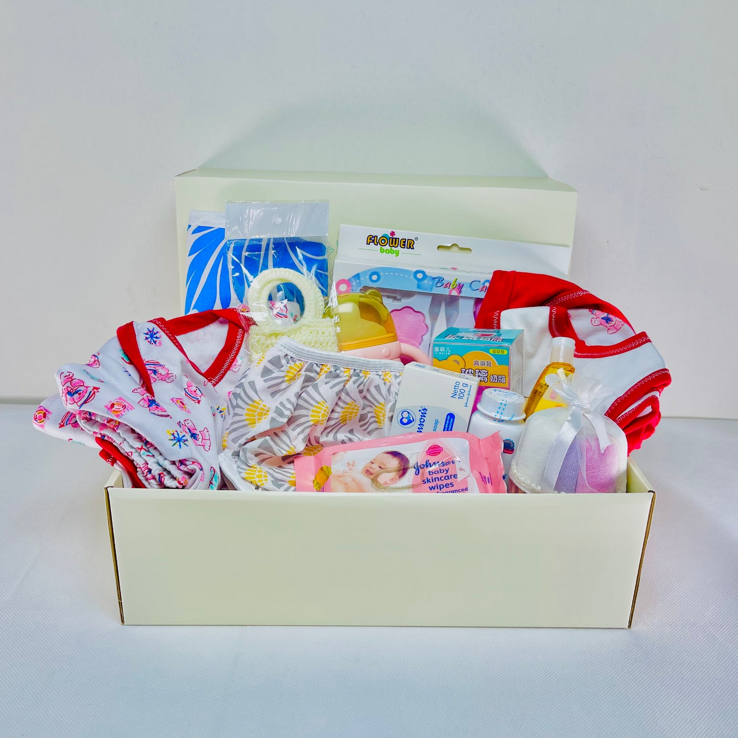 New Born-Baby Gift Box (26 Pcs)